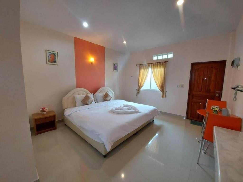 ตะนาวศรี แอนด์ ครีกไซด์ รีสอร์ต Hotel สวนผึ้ง ภายนอก รูปภาพ