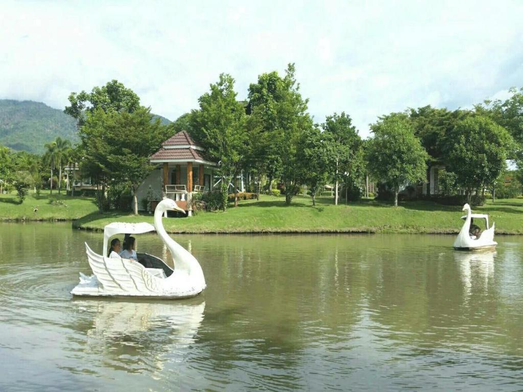 ตะนาวศรี แอนด์ ครีกไซด์ รีสอร์ต Hotel สวนผึ้ง ภายนอก รูปภาพ